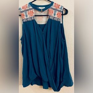 Umgee Size Medium, boho embroidery tank with snap neck detail